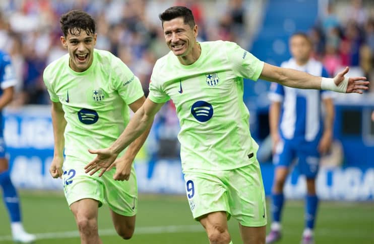 la-liga-robert-lewandowski-powers-barcelona-alaves-win