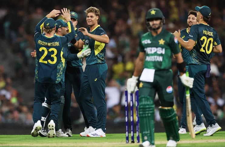 Haris-rauf-abbas-afridi-irfan-khan-pakistan-vs-australia-second-t20i-sydney-2024